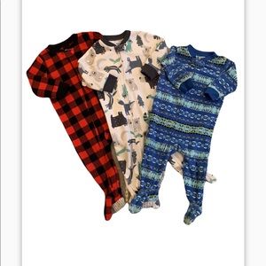 Bundle of three Carter’s footie pajamas, size 12mo
